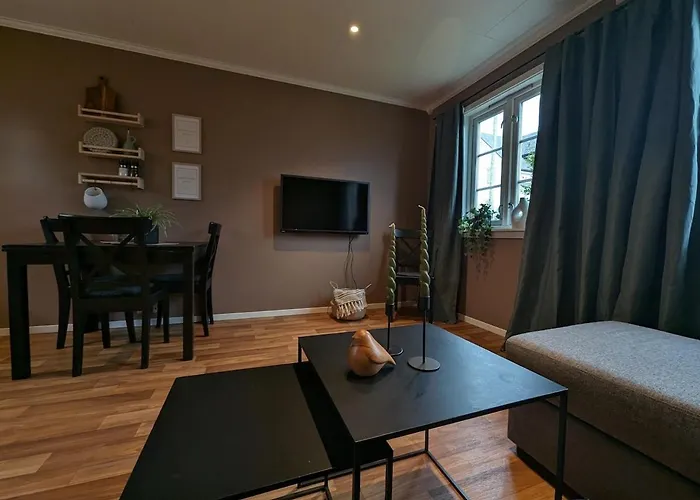 Charming, Old House, Former Service * 트롬쇠