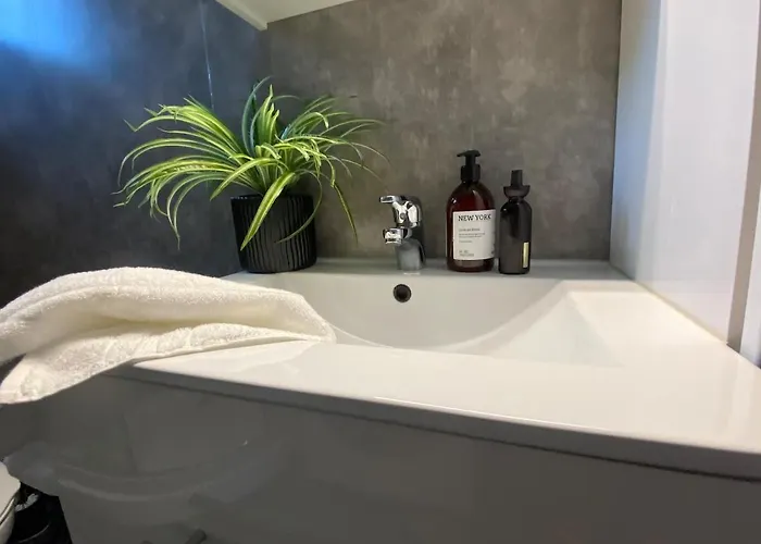 Charming, Old House, Former Service 트롬쇠