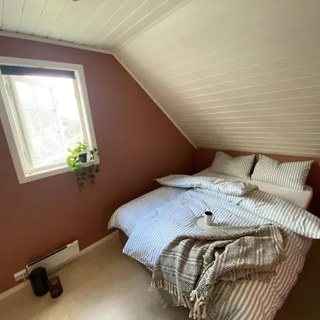 Hébergement de vacances Charming, Old House, Former Service Tromsø